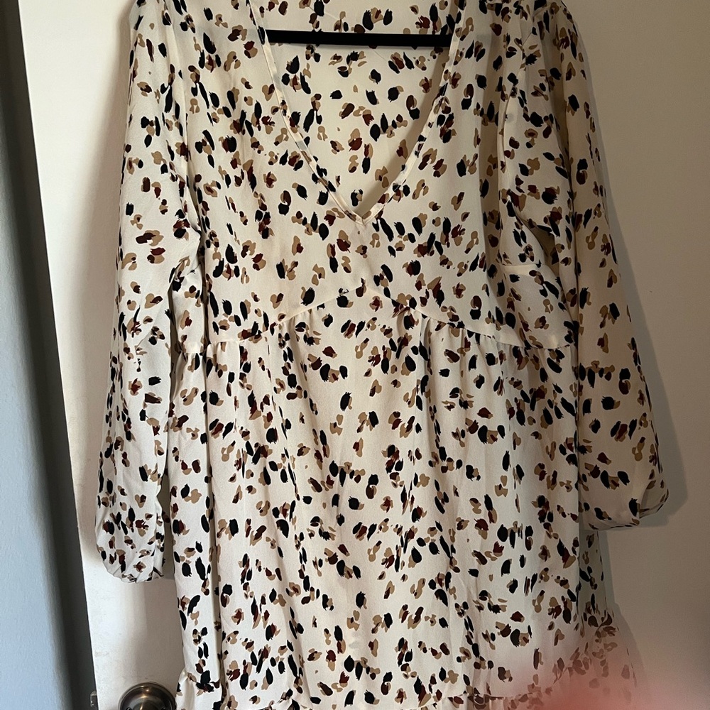 SHEIN Cream and Black Patterned Dress
